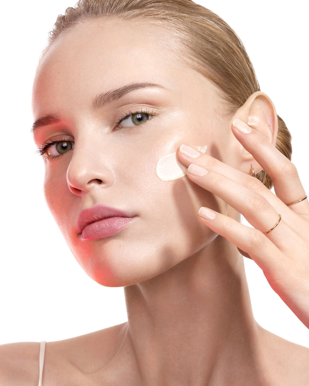 Or Rouge Skincare: Youth reigniting range for radiant skin | YSL Beauty