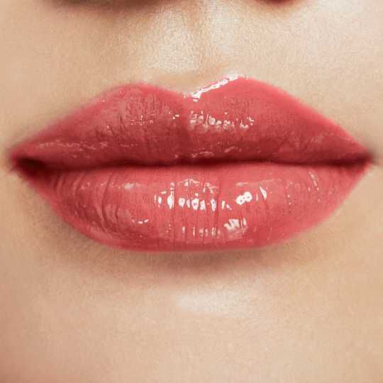 LoveShine Candy Glaze | Sheer-shine lip balm | YSL Beauty