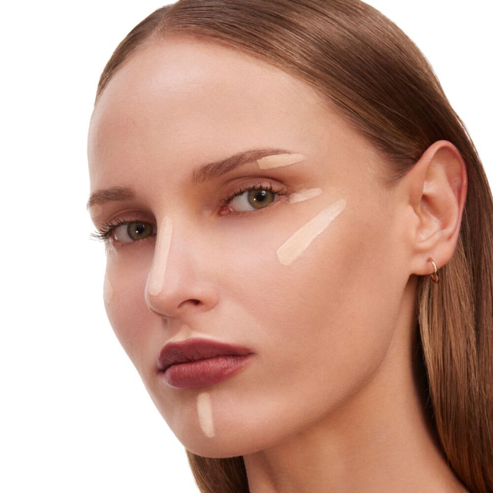 HIGHLIGHT AND SCULPT WITH TOUCHE ECLAT ILLUMINATING PEN HIGHLIGHT AND SCULPT WITH TOUCHE ECLAT ILLUMINATING PEN