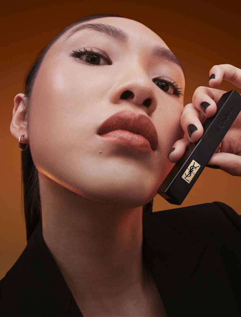 Rouge Pur Couture The Slim Velvet Radical | Yves Saint